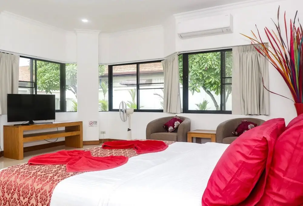 Паттайя: Exotic Villa Wpool 500m From Beach