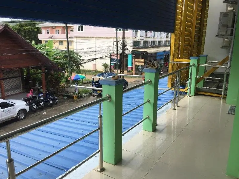 Ко-Пханган: Srithongkul Village Hostel Room