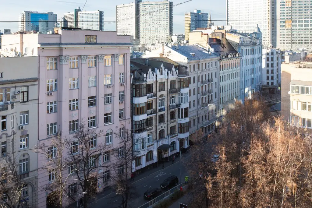 Москва: Starokonyushennyij Pereulok Apartments