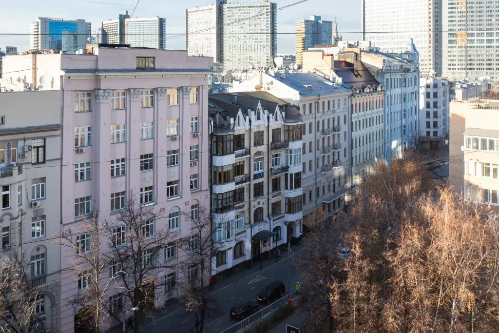 Москва: Starokonyushennyij Pereulok Apartments