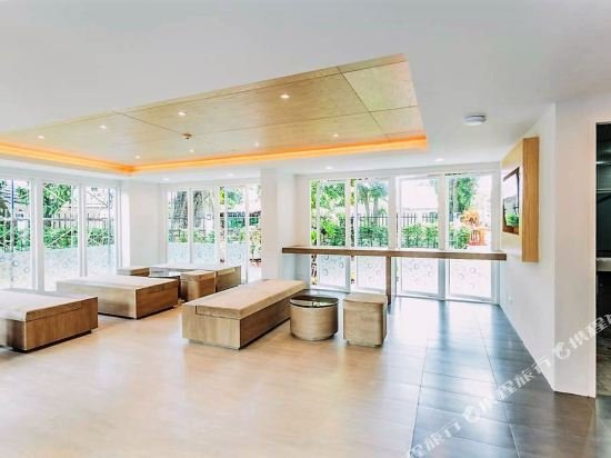 Кату: Ozone Condotel Apt 719