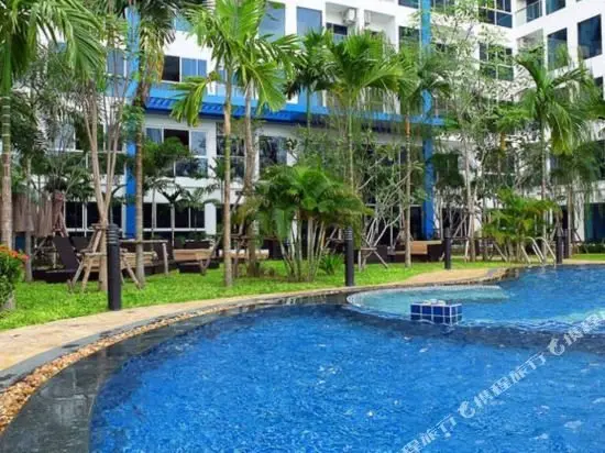 На Чом Тхиан: Nam Talay Condo 741