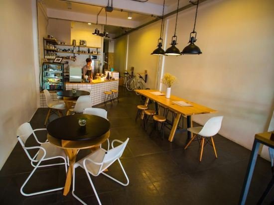 Муанг: 2W Cafe & Bed