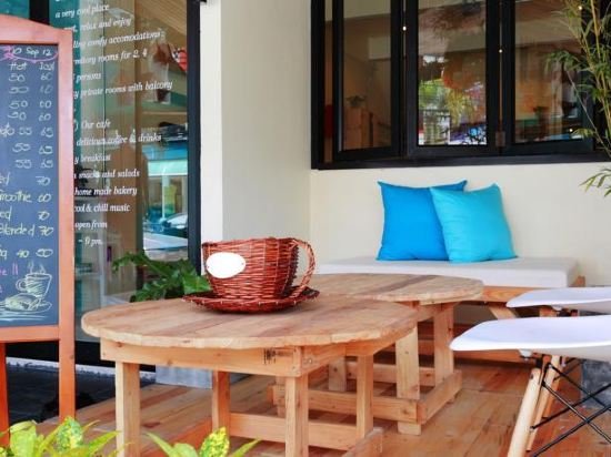 2W Cafe & Bed — фото 1