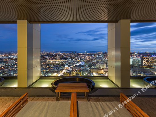 Паттайя: Pattaya Centric Swimming Pool Apartment