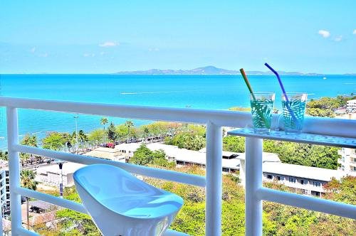 Паттайя: Jomtien Beach Studio F15