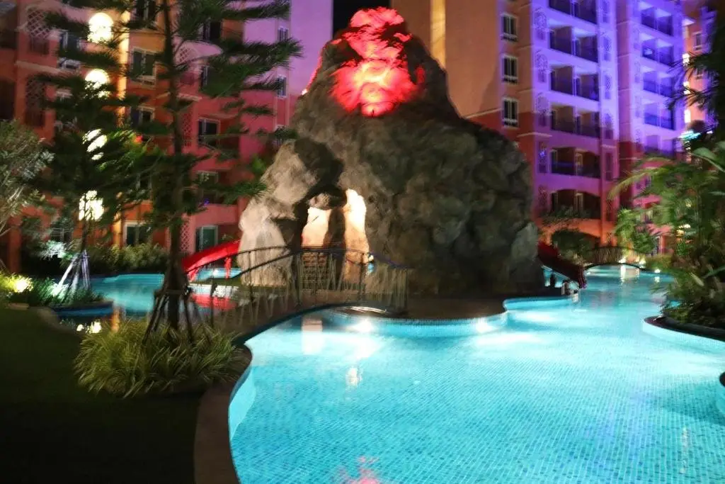 Паттайя: 7 seas apartments