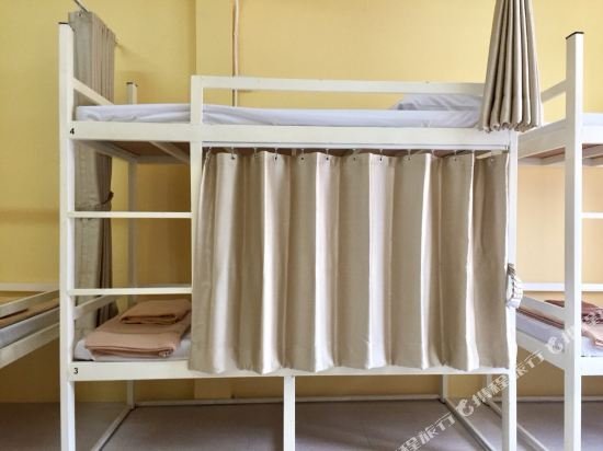 Room 218 Hostel Dorm For Rent — фото 1