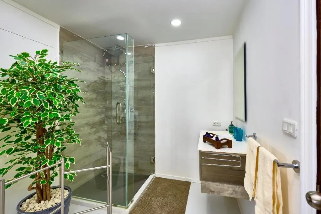 Паттайя: LUXURIOUS APARTMENT at VILLA NAVIN, 30's JOMTIEN BEACH