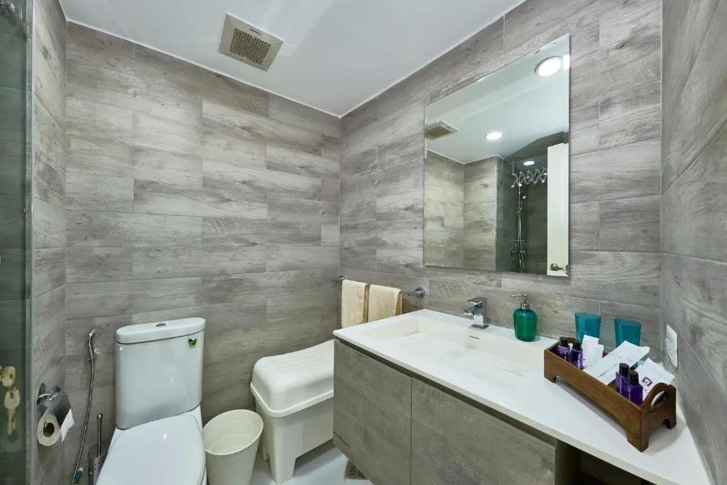 Паттайя: LUXURIOUS APARTMENT at VILLA NAVIN, 30's JOMTIEN BEACH