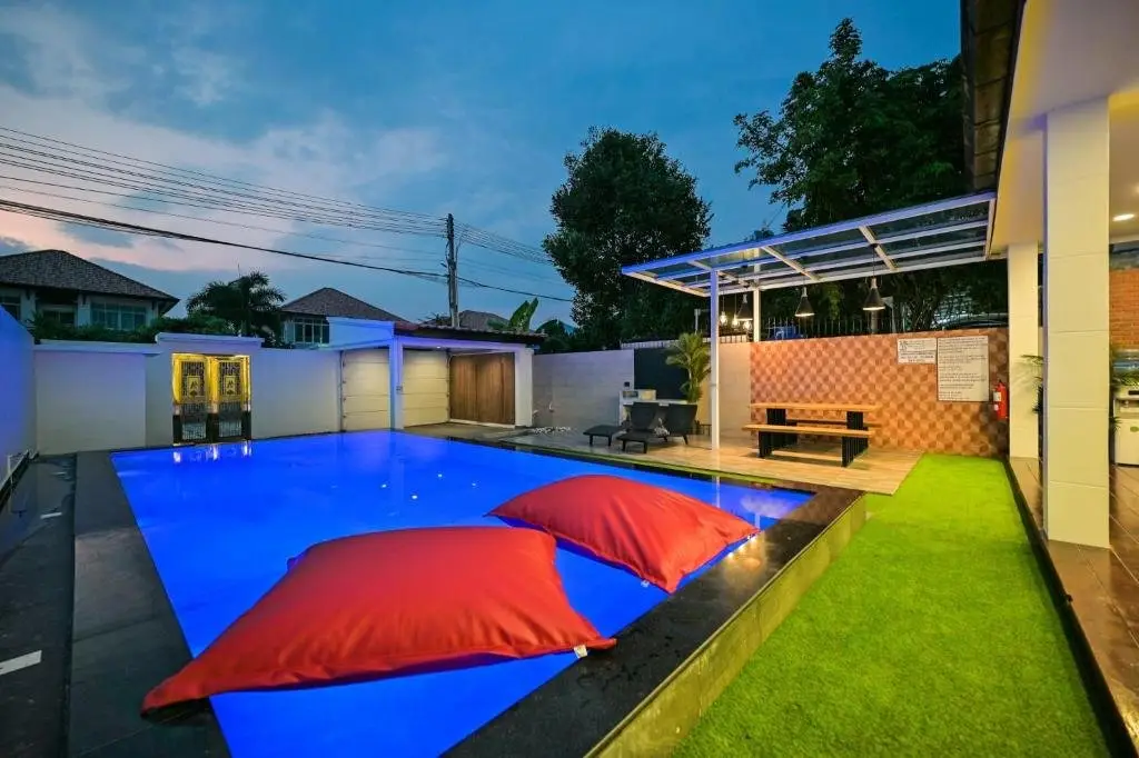 Паттайя: 4BD Pool Villa Pattaya with Jacuzzi - Exquisite Pool Villa A