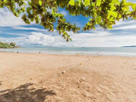Паттайя: Majestic Pool Villa 2 Bedroom Accommodation In Pattaya