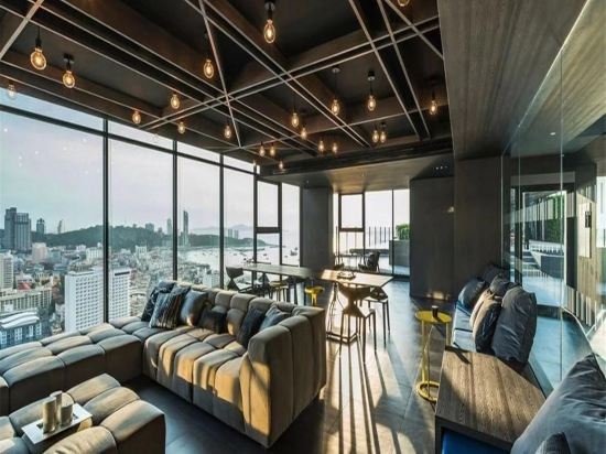 Паттайя: 6 The Base Seaview Two Bedroom With Infinity Pool