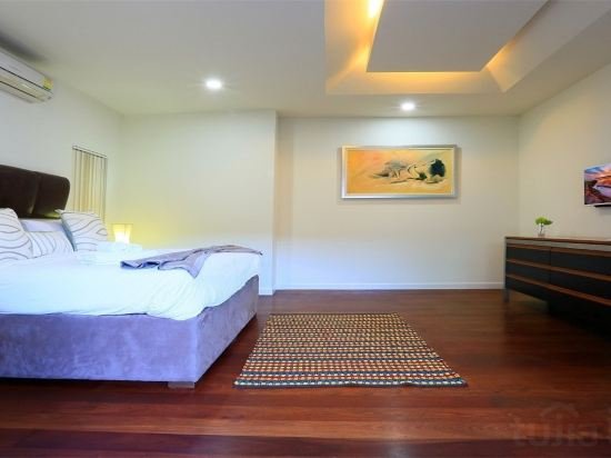 Паттайя: Luxury 9 Bedroom Pool Villa City Centre Walking Street