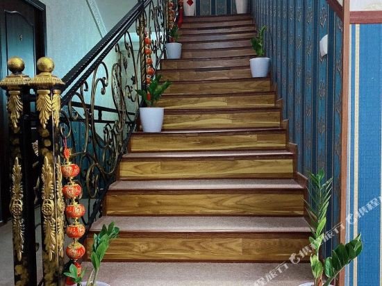 Ташкент: 7 Days Hotel