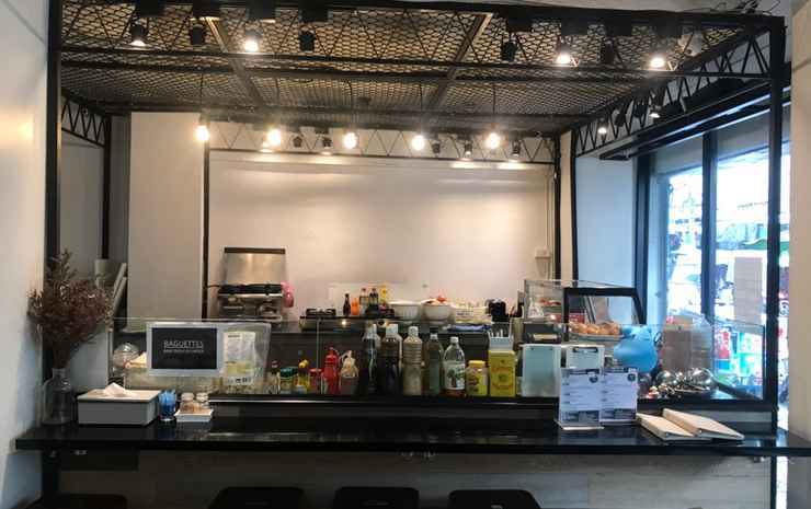 Бангкок: Brunch Makers Cafe' & Hostel