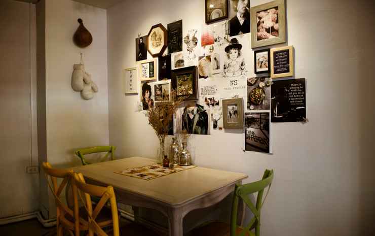Бангкок: Brunch Makers Cafe' & Hostel