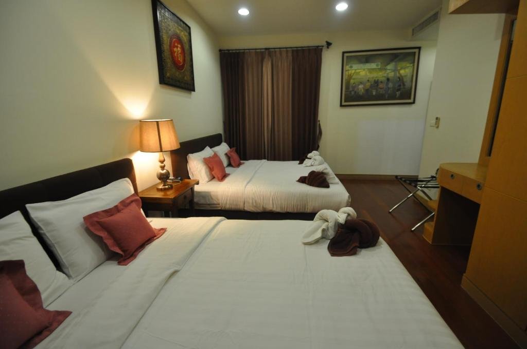 Чаам: 4 BR Pool Villa Hua Hin Blue Lagoon