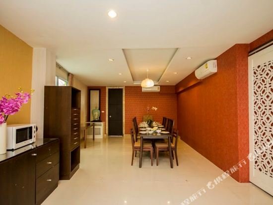 Паттайя: Pratumnak Sleeps 30 Pattaya