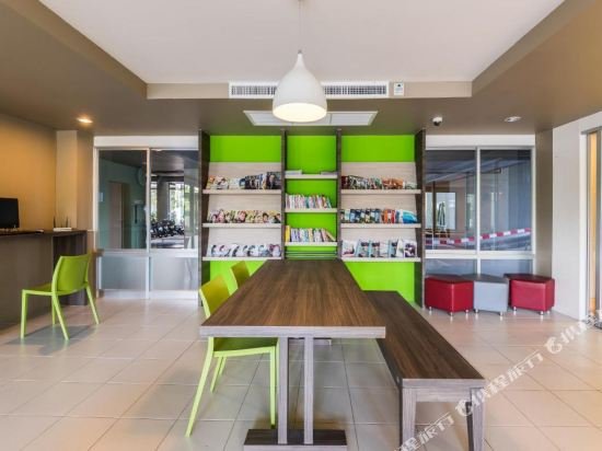 Паттайя: Lumpini Jomtien 23 Khun Sri 海景公寓(Lumpini Seaview Jomtien Condo 23 Khun Sri)
