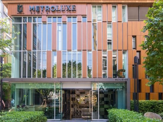Бангкок: Metro Luxe Rama 4 Swimming Pool Apartment