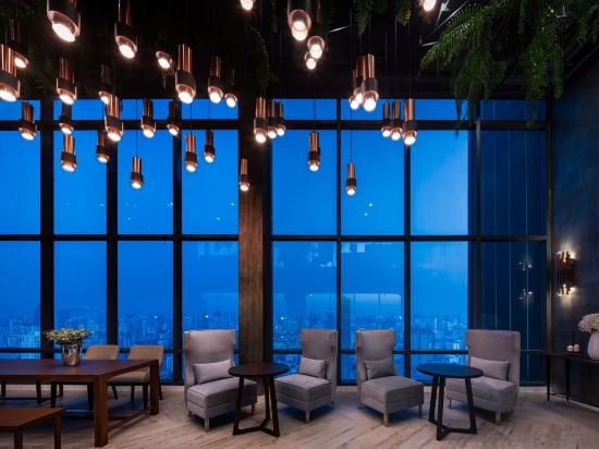 Бангкок: High Rise Views Bkbhce28