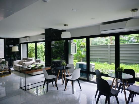 Чиангмай: Ningman Road Royal Fine Apartment 607 / Chinese TV / Exclusive swimming pool