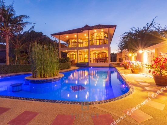 Хуахин: 4 Bedroom Pool Villa In Great Location (CV4)