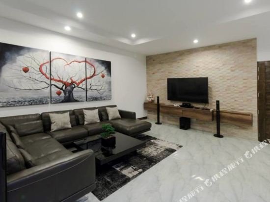 Кату: You You 5 Bedroom Kamala Villa