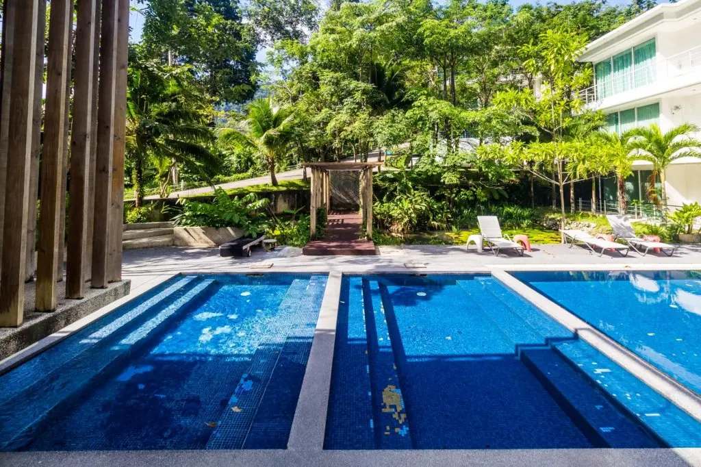 Пхукет: Zen Space 524 Mountain View Apartment For 4 With Pool, Children Playground And Gym