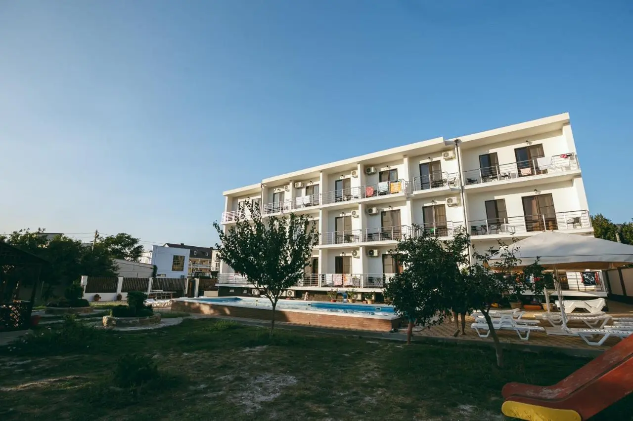 Кабардинка: Guest House Dinastiia
