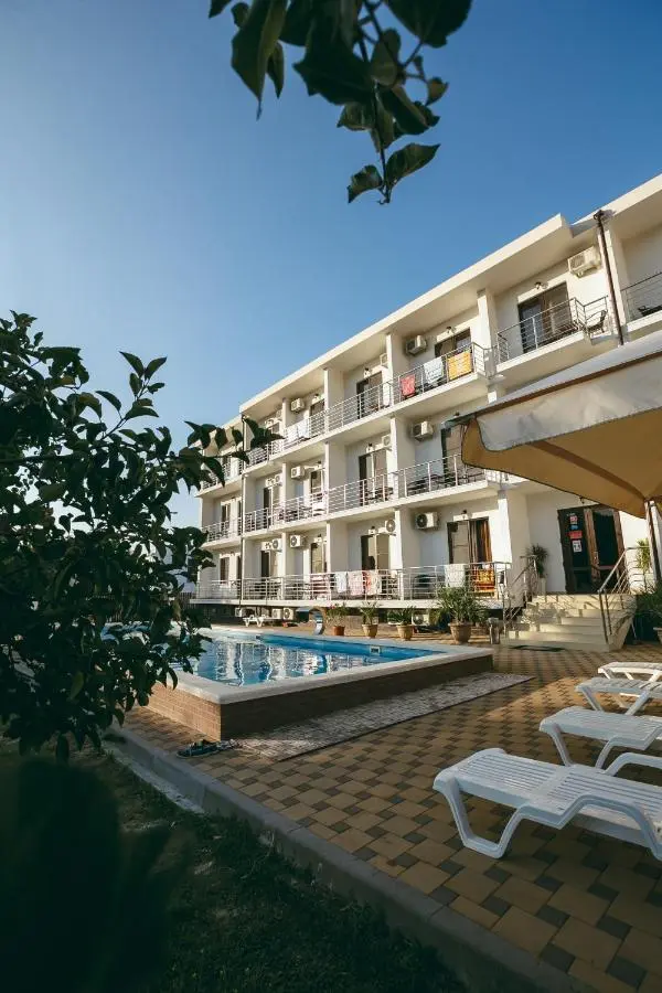 Кабардинка: Guest House Dinastiia