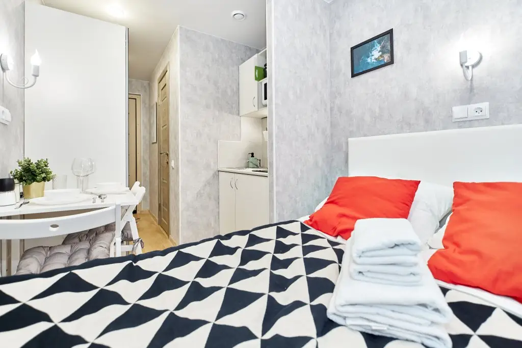 Санкт-Петербург: Takeroom Letnij Sad Apartments