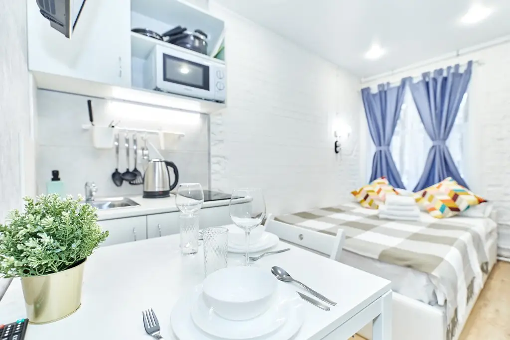 Санкт-Петербург: Takeroom Letnij Sad Apartments