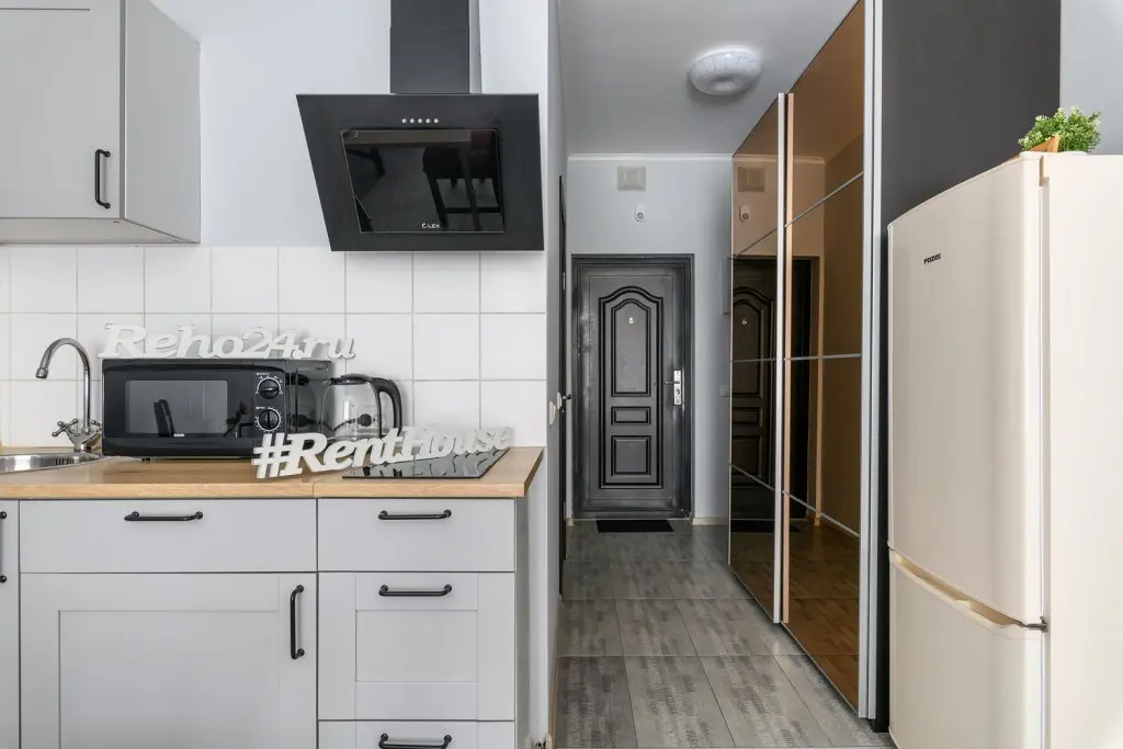 Санкт-Петербург: Na Savushkina 104 Red Apartments