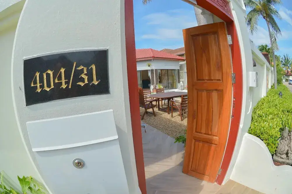 Паттайя: Lorin Villa 4Br With Private Pool