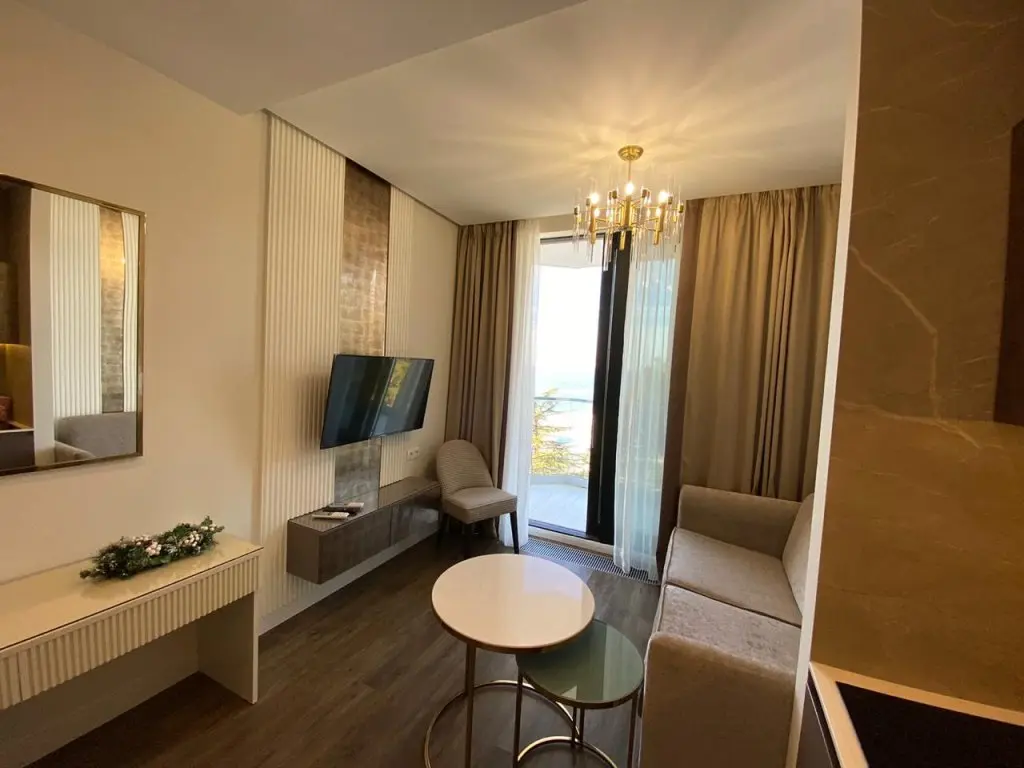 Сочи: V Luchezarnom Apartments