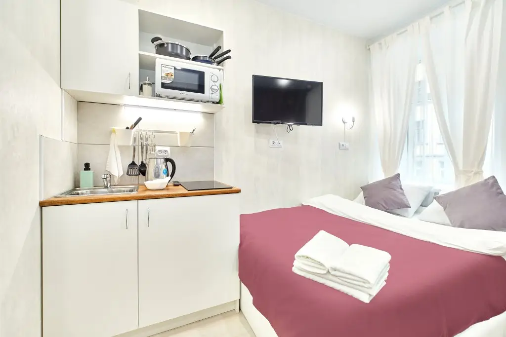 Санкт-Петербург: Takeroom 6 Ya Sovetskaya 5 Apartments