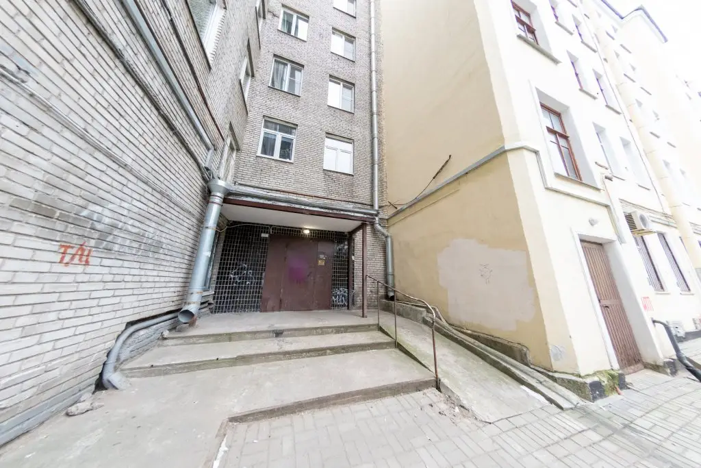 Санкт-Петербург: Bolshaya Pushkarskaya 48 Apartments