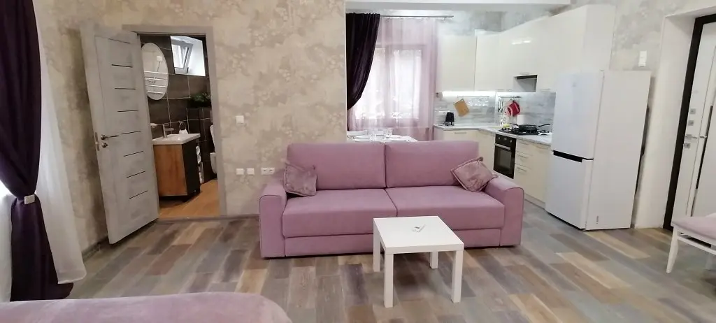 Сочи: Fioletovoe Nastroenie Apartments