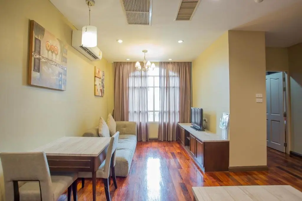 Бангкок: Greenview Ekkamai10 Residence