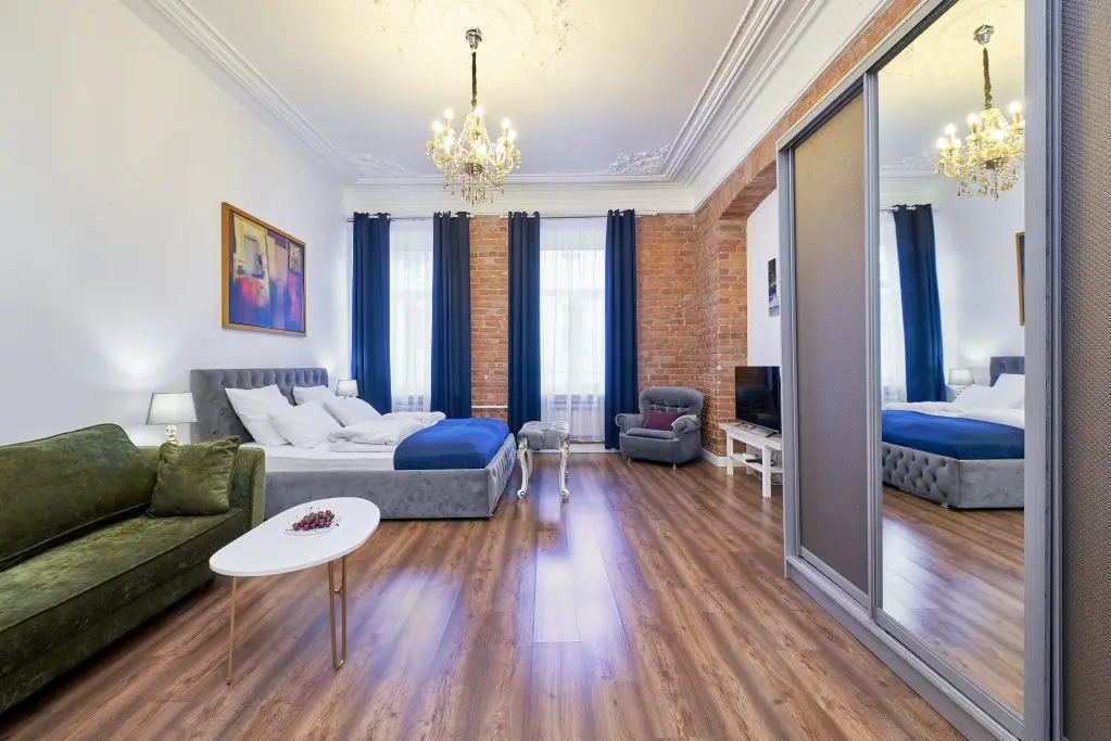 Санкт-Петербург: Evrodvushka U Spasa Na Krovi Apartment