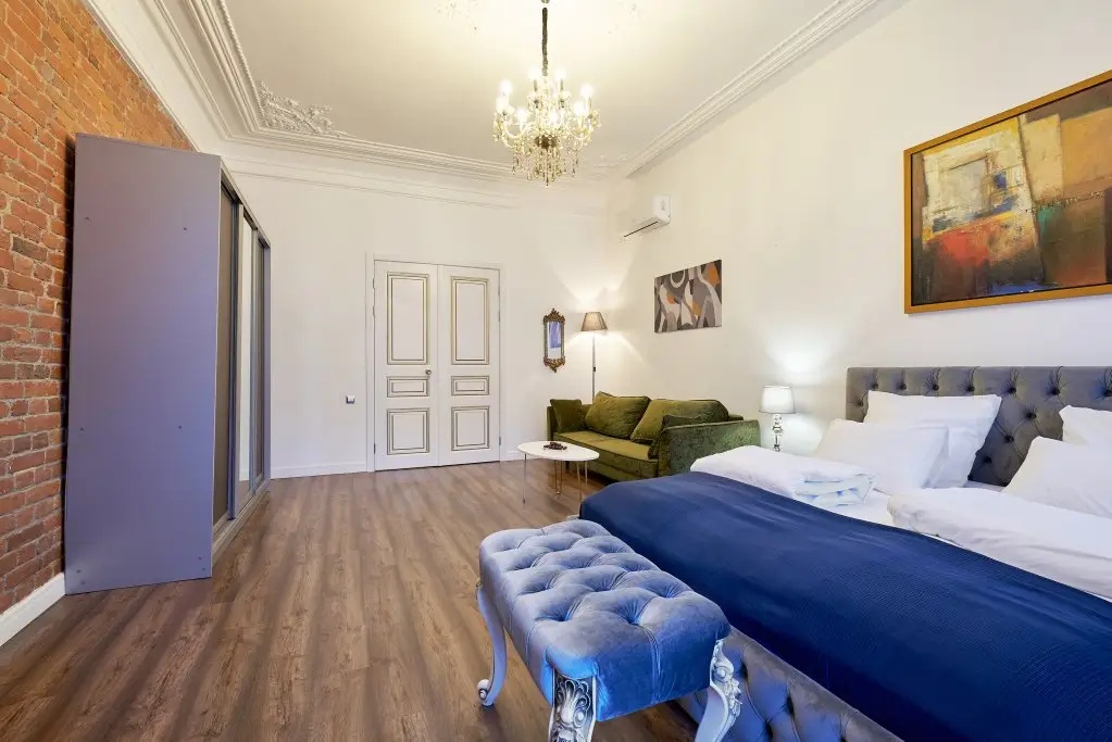 Санкт-Петербург: Evrodvushka U Spasa Na Krovi Apartment