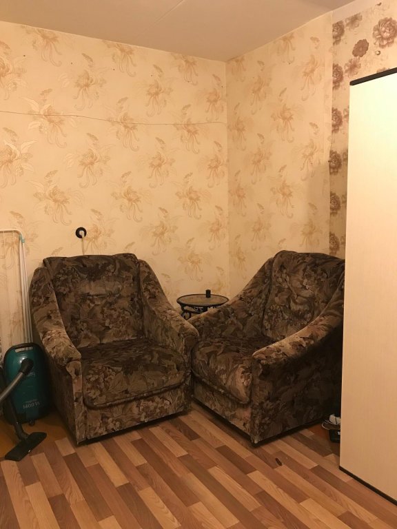 Кировск: Апартаменты Кирова 35