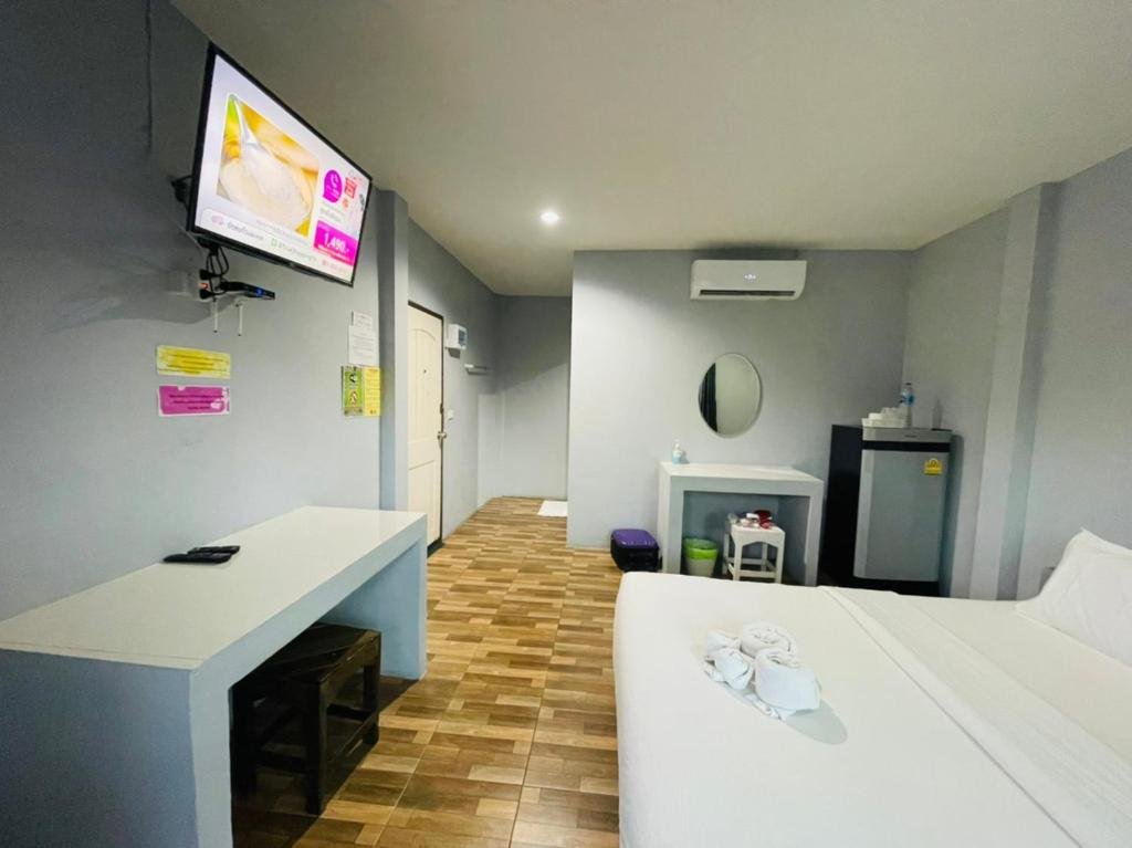 Лопбури: Baan Ruay Suk Resort, Lopburi