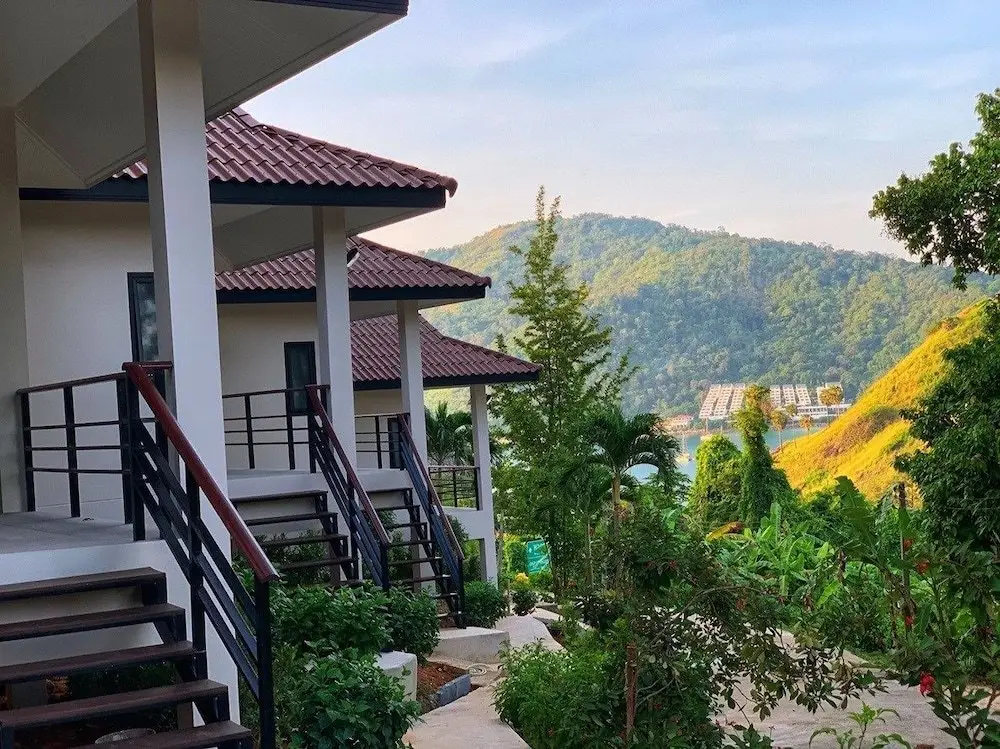 Тхаланг: Naiya Beach Bungalow