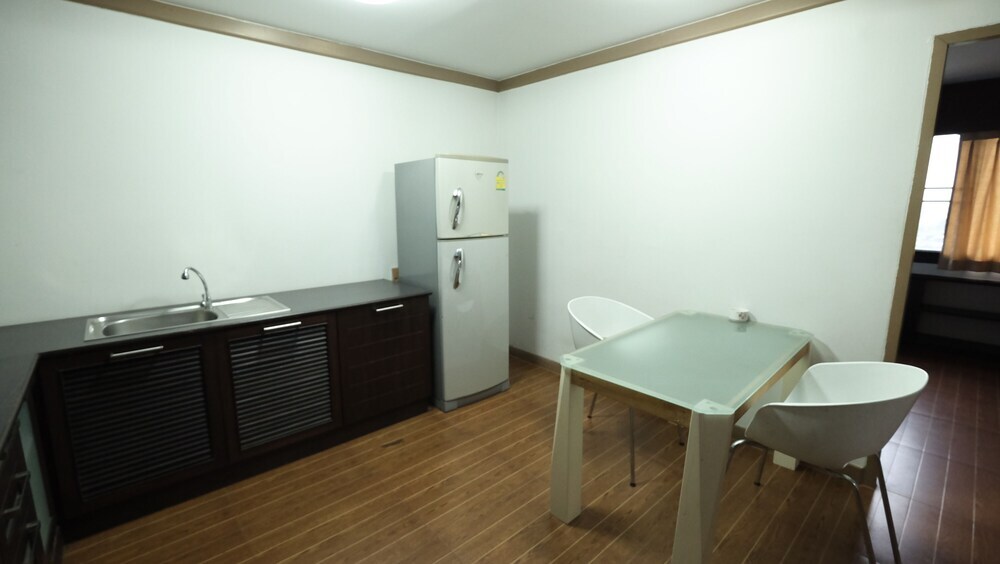 Лам-Лук-Ка: Nontsee Apartment