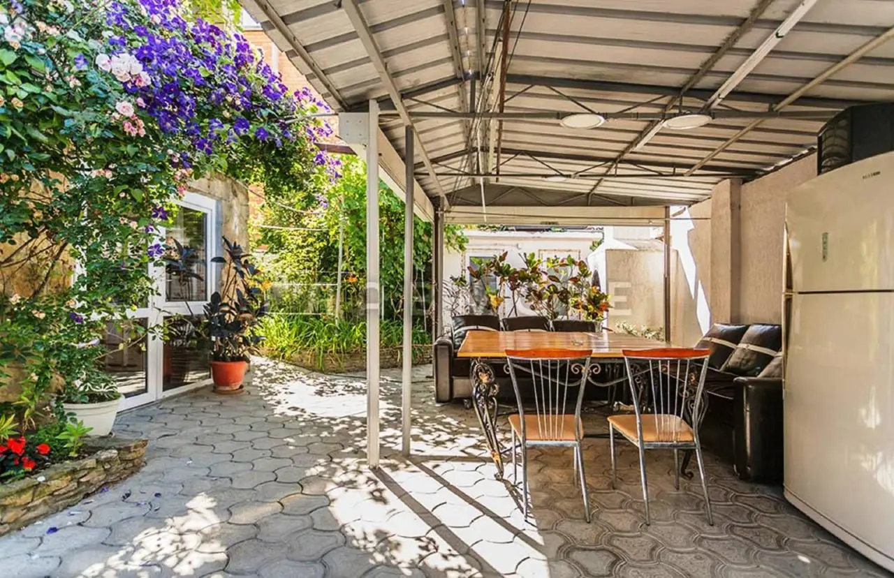 Геленджик: Nina Guest House