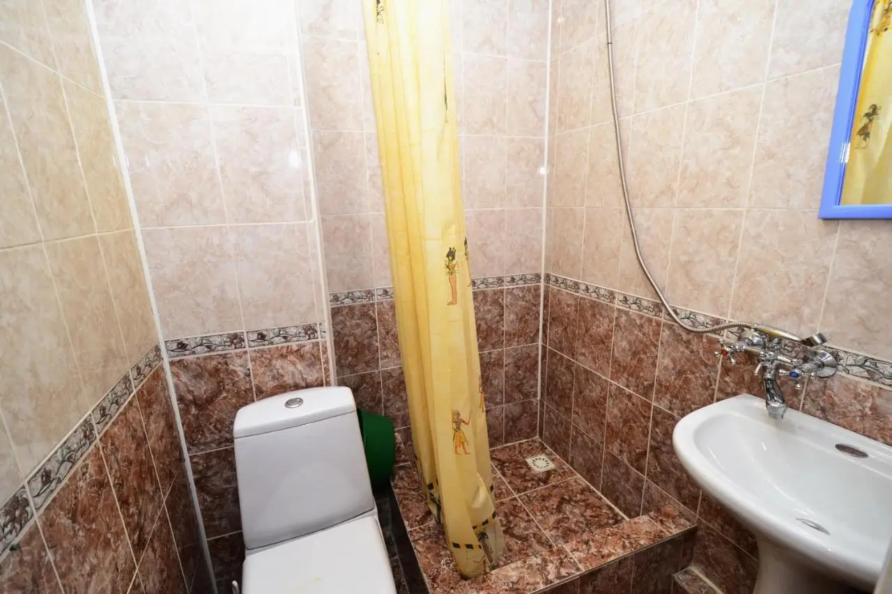 Витязево: Guest House Alesha