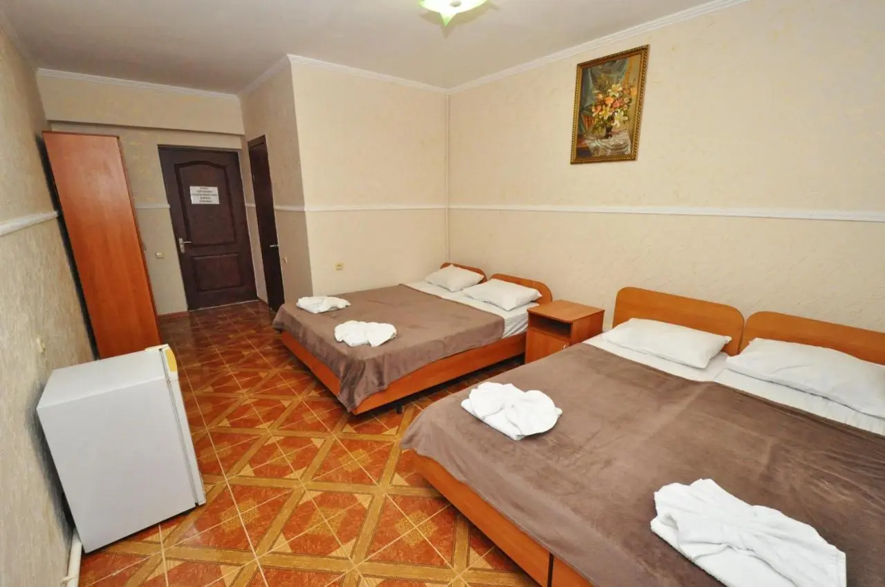 Витязево: Guest House Alesha
